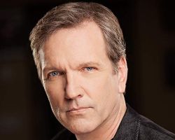 WHAT IS THE ZODIAC SIGN OF MARTIN DONOVAN?